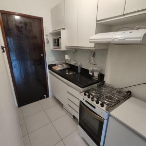 Flat Maresias 50m da Praia - 06 Mar & Tur