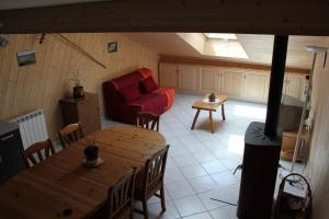 Appartements LOCATION 5 PERSONNES HAUT JURA : photos des chambres