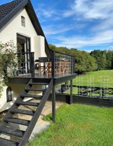 Naturskøn landidyl på Ibækgaarden - I egen bolig