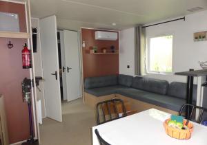 Appartements Elegant- dans camping 5 etoiles - acces lac -2 sdb : photos des chambres