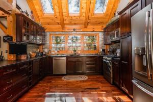 Persimmon Hollow with GameRoom