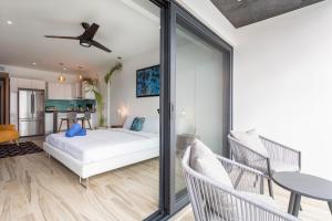 SOUL downtown 5 minutes away from the beach