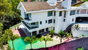 Mansão na Granja Viana - Carapicuíba