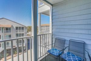 Steps to Shore and Pool Myrtle Beach Resort Getaway