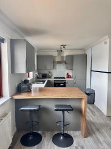 The Meadow, River view apartment