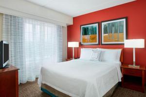 Two-Bedroom Suite room in Residence Inn by Marriott Chicago Schaumburg/Woodfield Mall