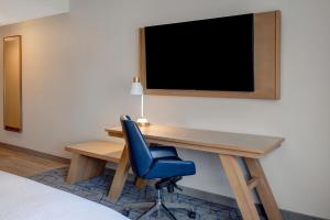 King Room room in Fairfield Inn & Suites by Marriott Minneapolis Downtown