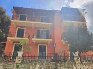 BELLA DE LUX RESIDENCE