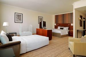 Family Studio room in Cologne Marriott Hotel