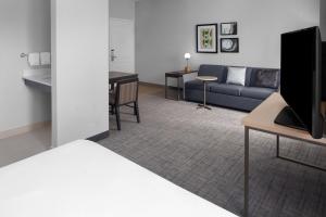 Studio, 1 Queen, Sofa bed room in Residence Inn Tampa Oldsmar