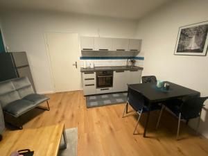 2 Zimmer Wohnung in Krefeld CityApartment + Netflix+Prime