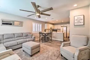 Stylish House with Patio, 8 Mi to Vegas Strip! - جين