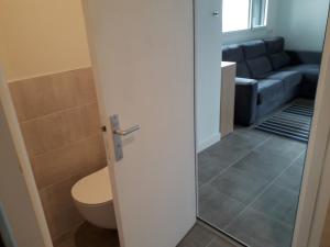Appartements 2 pieces avec acces piscine interieure : photos des chambres