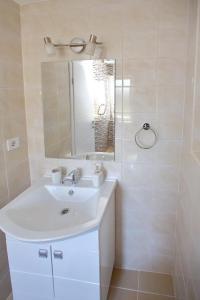 Apartments by the sea Zadar - Diklo, Zadar - 21005