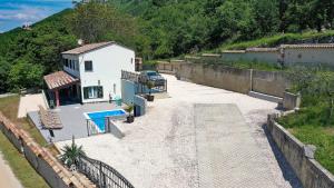 Holiday house with a swimming pool Dolenja Vas, Central Istria - Sredisnja Istra - 20747