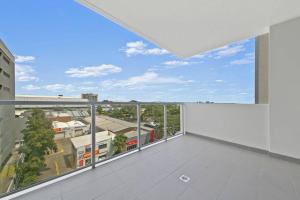 Aircabin|Mascot|Spacious & Modern|Walk to station