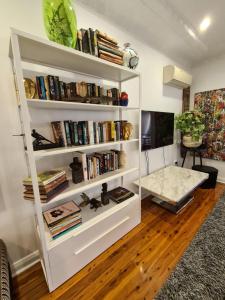 Vista Unit + Bamboo House Close to the City & Airport & Train station and Brighton Le Sands Beach