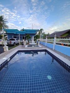 Khao thalu guest house