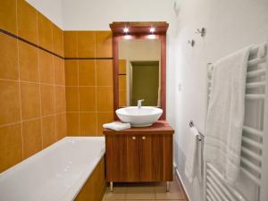 Appart'hotels Lagrange Vacances Les Chalets d’Ax : Studio avec Cabine (4 Adultes)