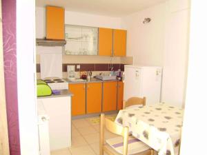 Apartment in Cavle 38810 