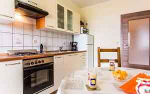 Apartment in Vrbnik - Insel Krk 13594 