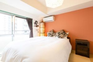 River Side Namba 702