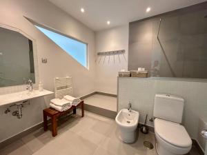 Queen Suite with Spa Bath room in Luces del Poniente