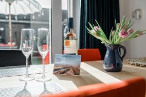 Strandhuis de Zeeparel met hottub