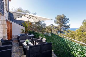 Appartements Villa d exception avec terrasse, jacuzzi, vue mer, parking, en plein coeur du village de Eze : photos des chambres