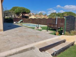 Appartement 45m2 climatisé 4 places indépendant dans villa avec piscine