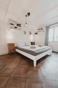 One-Bedroom Apartment room in NO8 Boutique Hotel