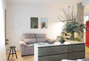 Shiny by OLdtown Apartments