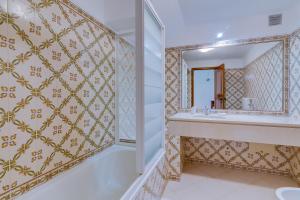 Small Villa 4Pax -Shared Pool @ Homesbyfc