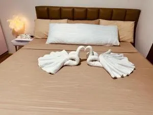 Little Star 1 Bedroom Unit With Balcony at Mesatierra Garden Residences - Cabaguio