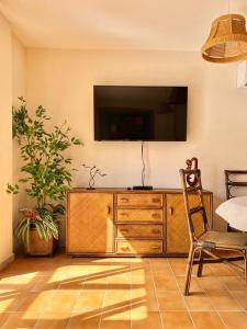 Apartamento frente al mar con piscina