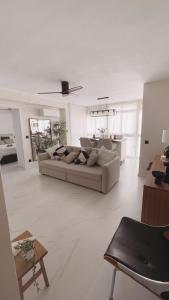 Precioso apartamento con piscina a 3 minutos de la playa en coche