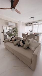 Precioso apartamento con piscina a 3 minutos de la playa en coche