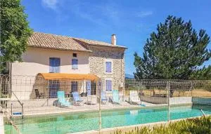 Lovely Home In Malaucène With Kitchen - Suzette