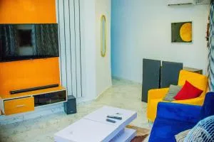 Beautiful 2-Bed With 24hrs Power Supply & Unlimited Internet - Asipa