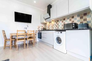 Beautiful flat with free parking