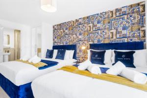 The Versace Suite with 4 Beds and Secure Free Parking