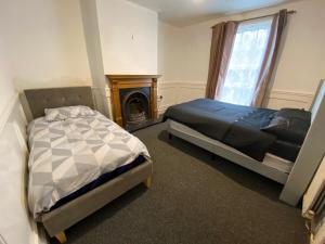 Southgate Lodge - SingleTwin, Double and Family rooms