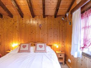 Chalet indépendant près des pistes, 3 chambres, WIFI, parking, belle exposition - FR-1-437-33