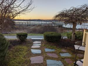 Waterfront ground floor condo Sheepscot Harbour Vacation Club 1 Bedroom Condo #205