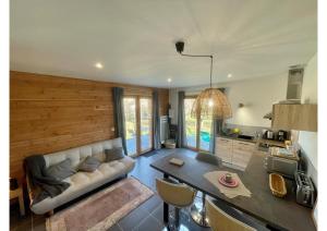 Appartements GITES ROC N' VOL AU COEUR DU VERDON : photos des chambres