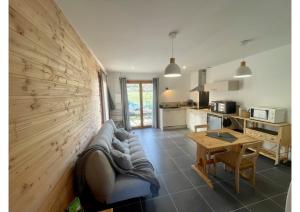 Appartements GITES ROC N' VOL AU COEUR DU VERDON : photos des chambres