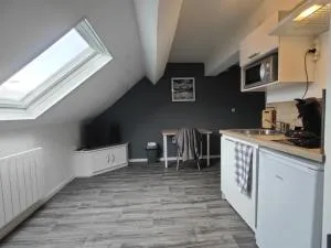 Studio "Sous les toits", Proche Hyper Centre et Commerces ! - Aulnoy