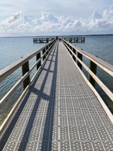 Romantic condo for 2-Sunset Harbor Palms 1-205, pool, fishing pier