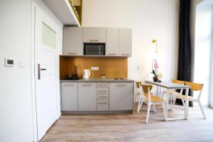 CracWoW Saint Sebastian Apartments