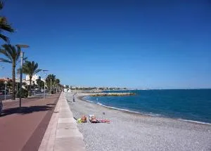 Cagnes-sur-Mer, 50m de la mer, au calme - 克罗德卡涅
